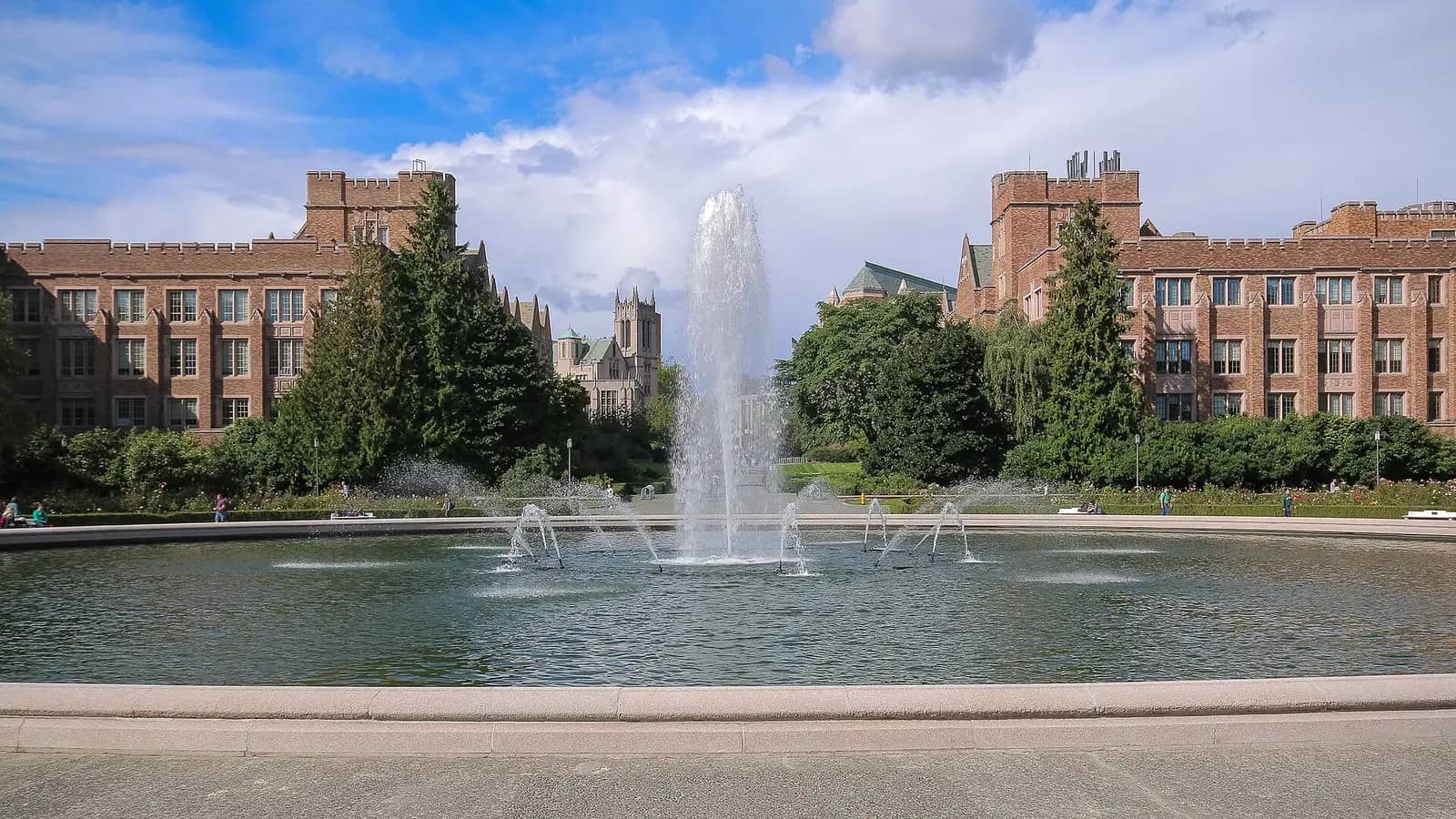 University of Washington campus — Johnson Hall, Gerberding Hall , Suzzallo Library , Mary Gates Hall and the Drumheller Fountain on the campus of the Univ